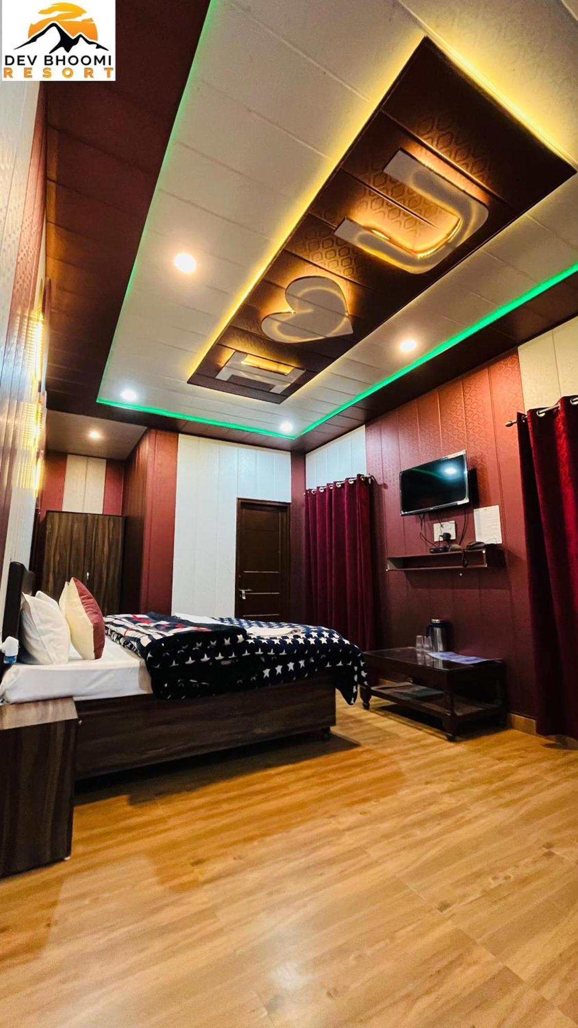 Dev Bhoomi Resort كاناتال المظهر الخارجي الصورة